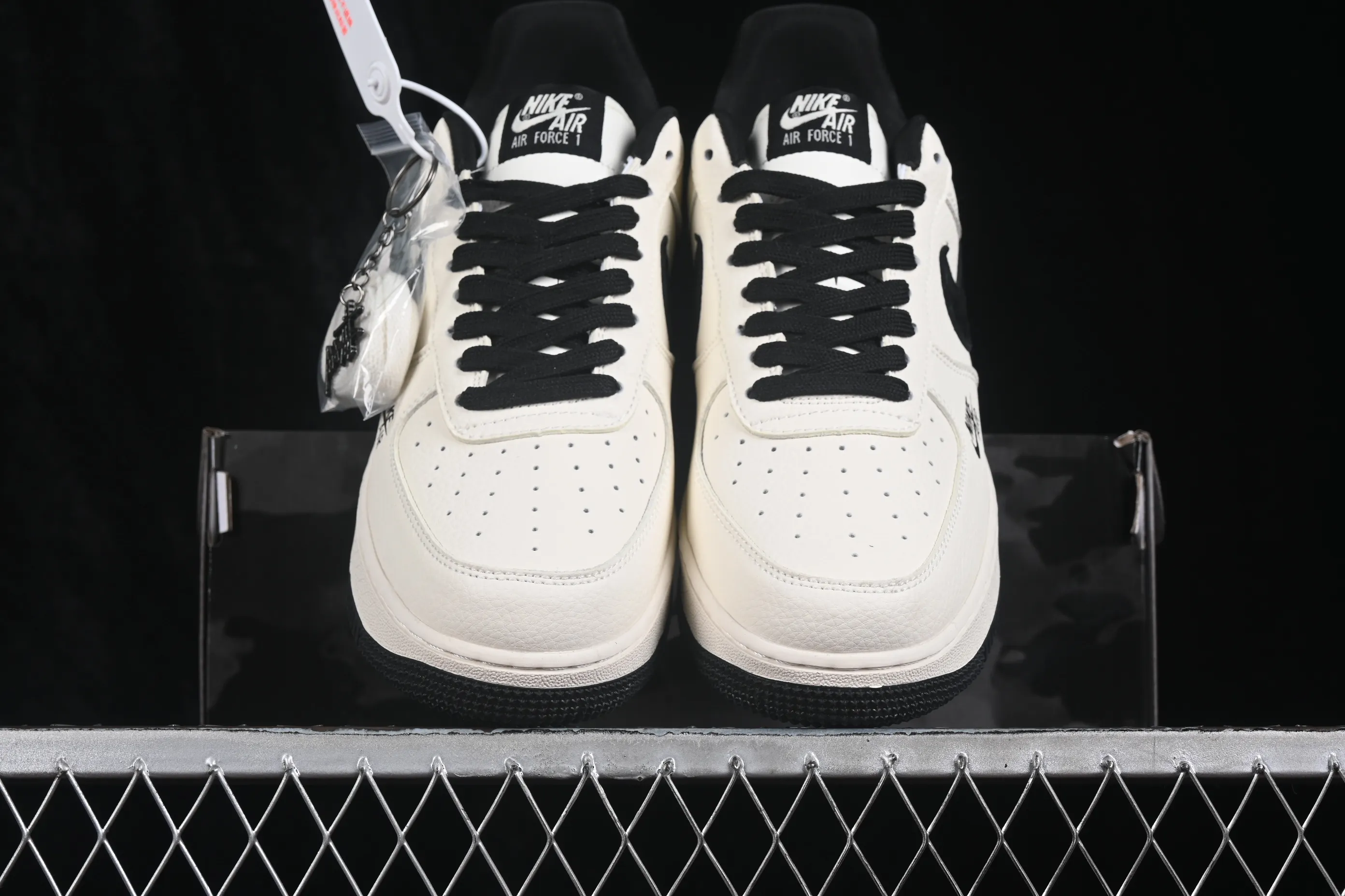 All categories Nk Air Force 1 Air Force series Nk Air Force 1 Low Air Force low-top Nike Air Force 1'07 Low joint model Air Force 1 low-top casual sneakers DN1688-825